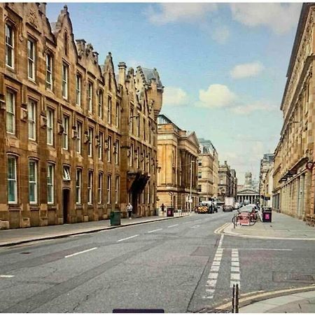 Trendy One Bedroom Apartment Glasgow Buitenkant foto