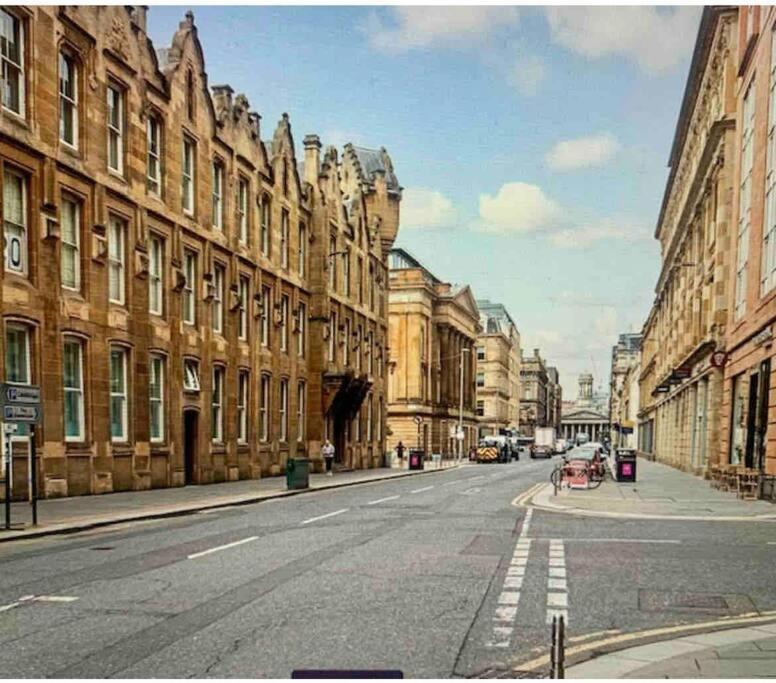 Trendy One Bedroom Apartment Glasgow Buitenkant foto